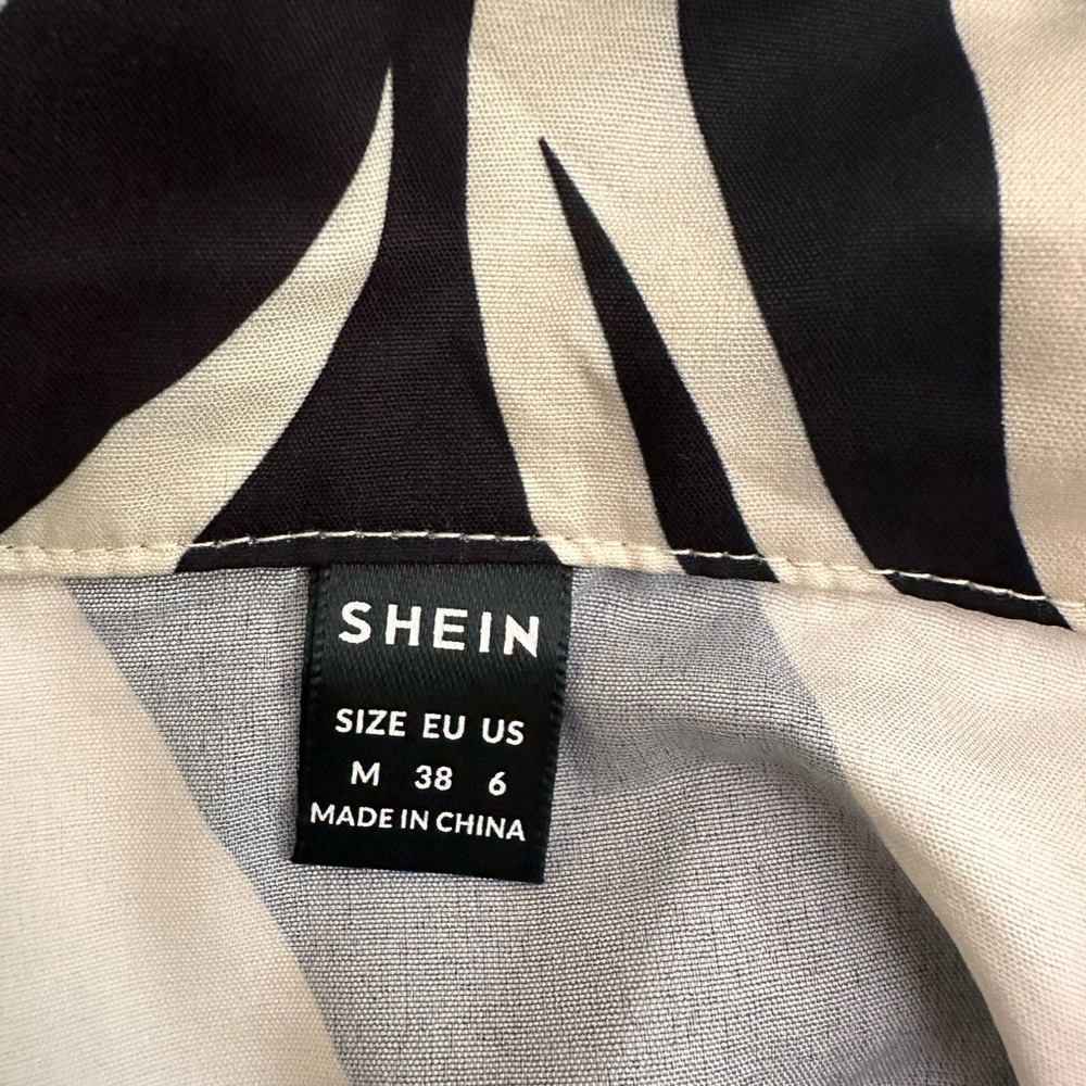 SHEIN Zebra Women’s Shirt Blouses. Size M/L - Picture 4 of 10